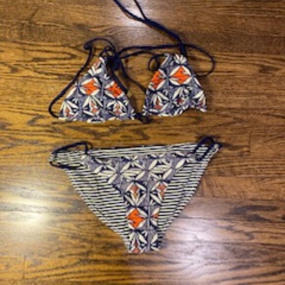 Clearout-Tory Burch Acoma Reversible Bikini Top & Hipster Bottom in size XS/S - Picture 6 of 9